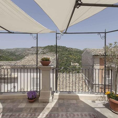 Casa Hybla Lägenhet Ragusa Rum bild
