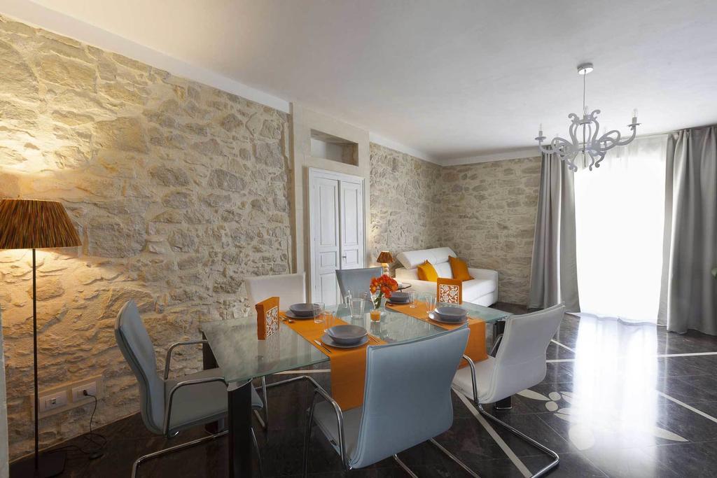 Casa Hybla Lägenhet Ragusa Rum bild
