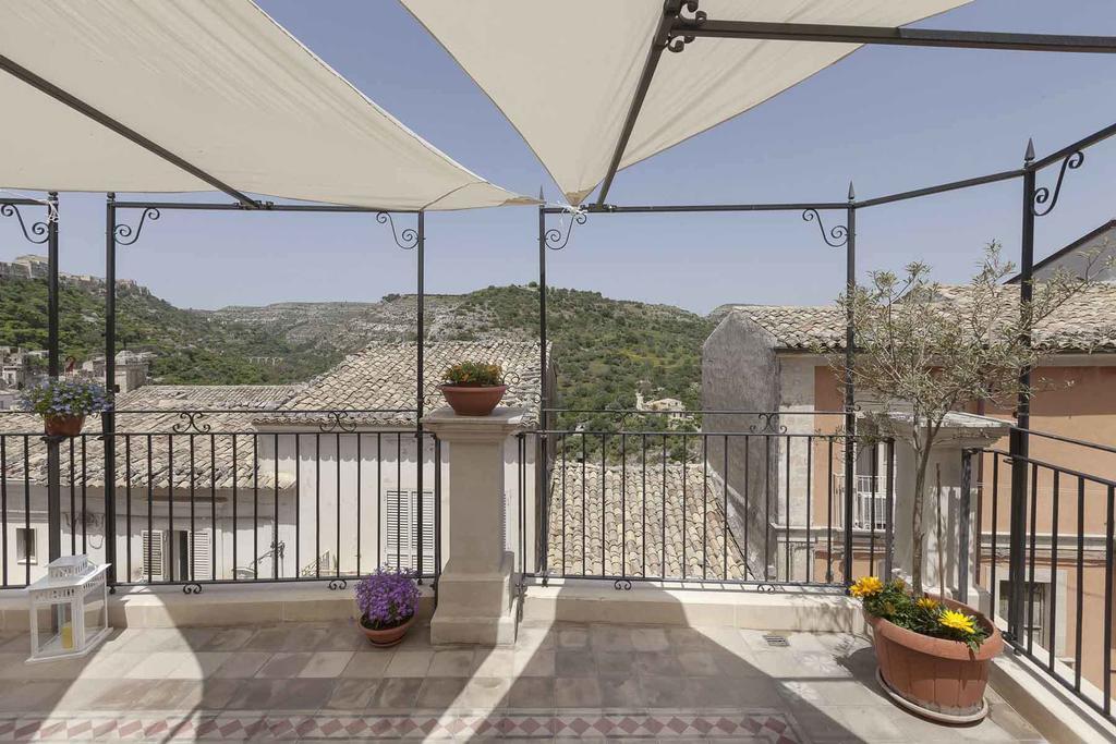 Casa Hybla Lägenhet Ragusa Rum bild