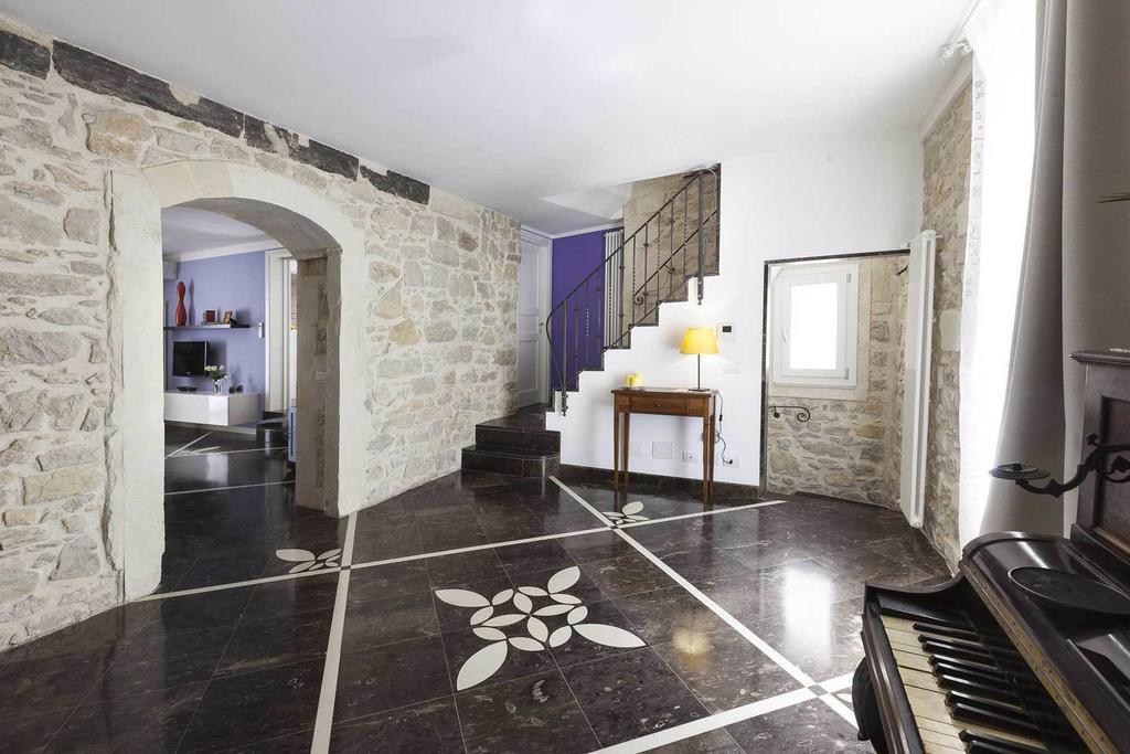 Casa Hybla Lägenhet Ragusa Rum bild